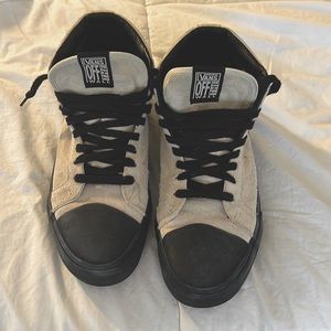 Vans Former Ultra Cush skateboard shoes.